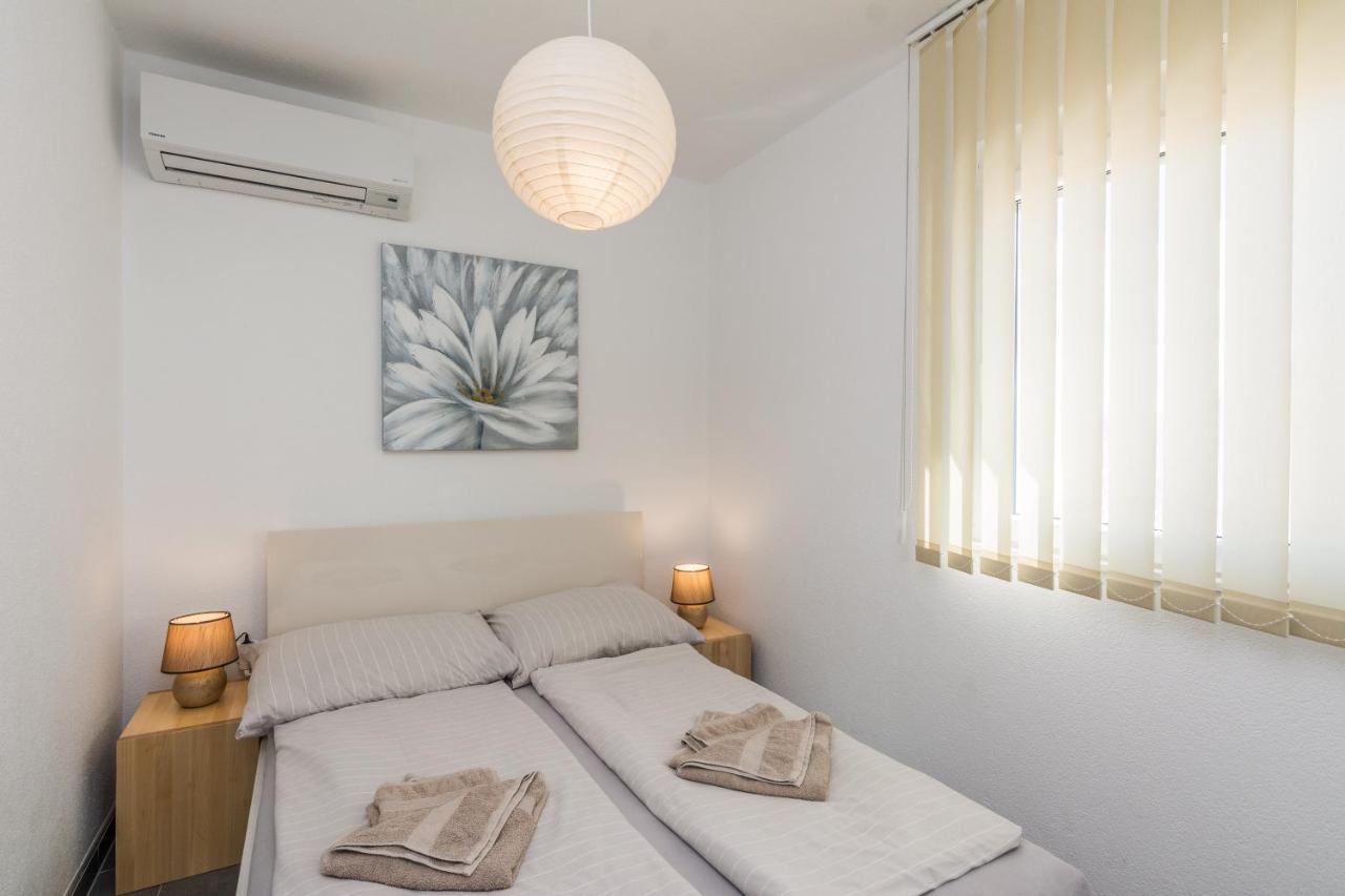Apartments Nella Privlaka  Εξωτερικό φωτογραφία
