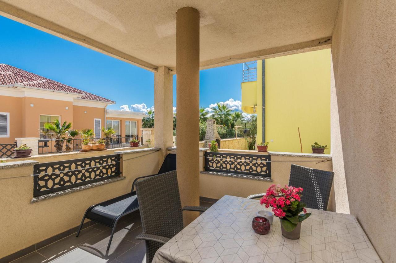 Apartments Nella Privlaka  Εξωτερικό φωτογραφία