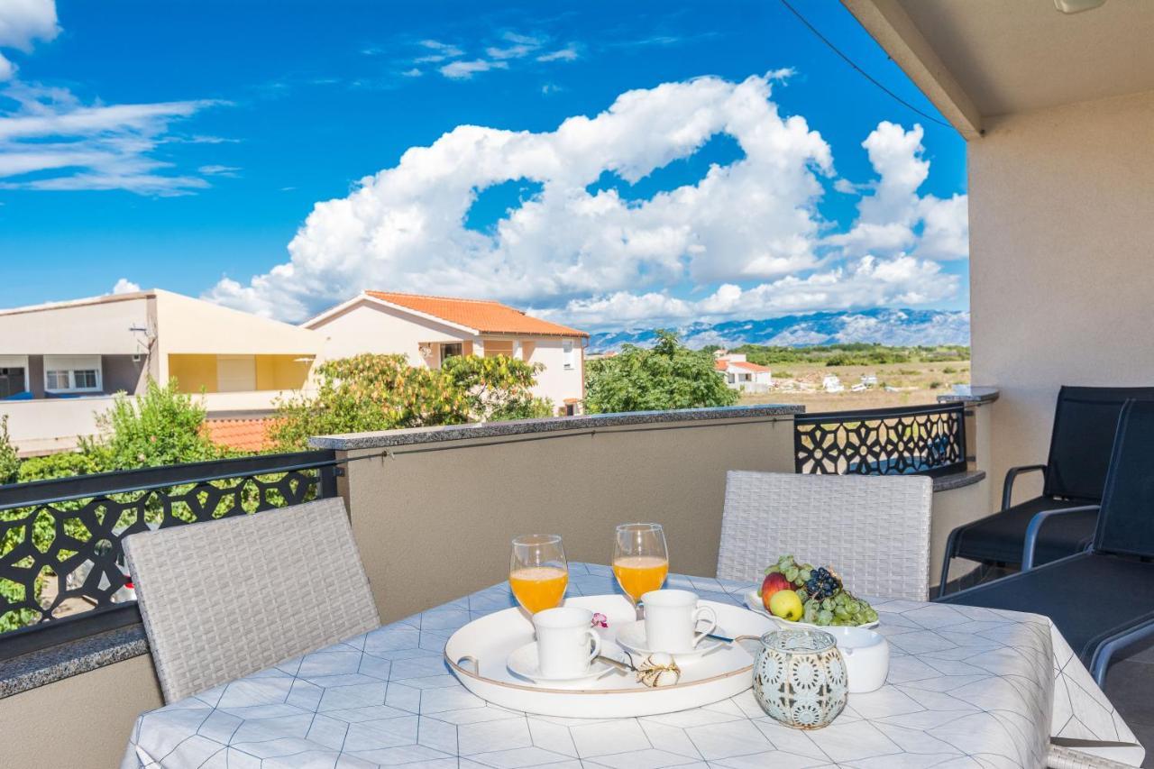 Apartments Nella Privlaka  Εξωτερικό φωτογραφία