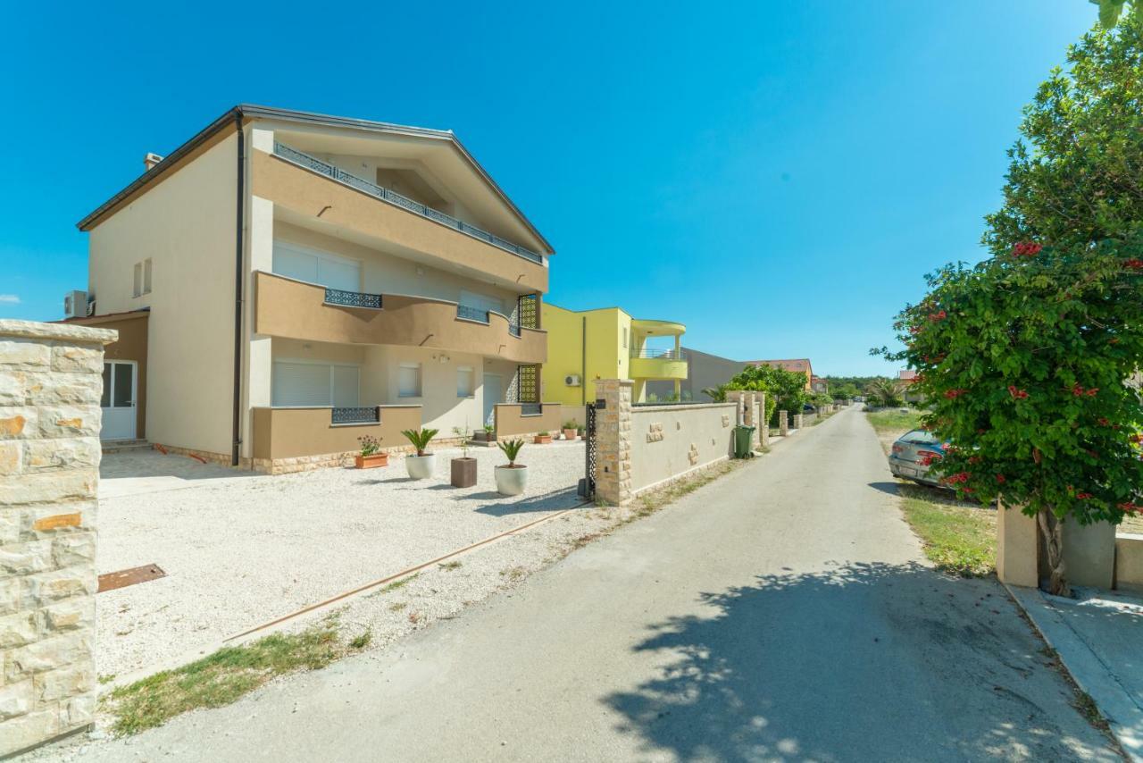 Apartments Nella Privlaka  Εξωτερικό φωτογραφία