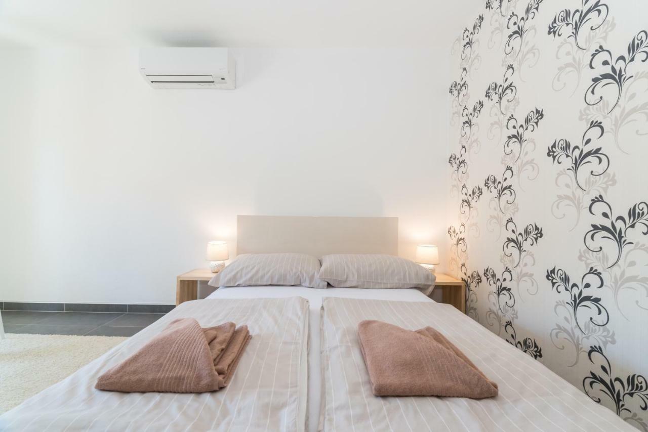 Apartments Nella Privlaka  Εξωτερικό φωτογραφία