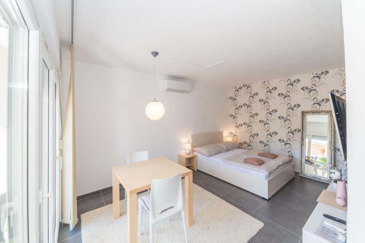 Apartments Nella Privlaka  Εξωτερικό φωτογραφία